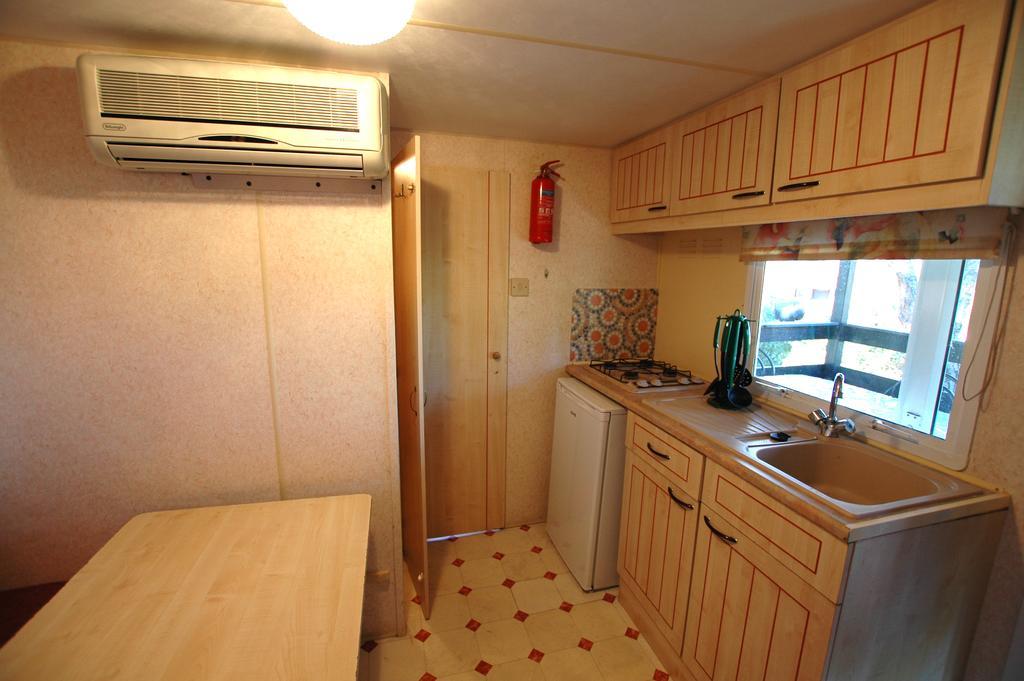 Hôtel Camping Europa 2 à Capoliveri  Chambre photo